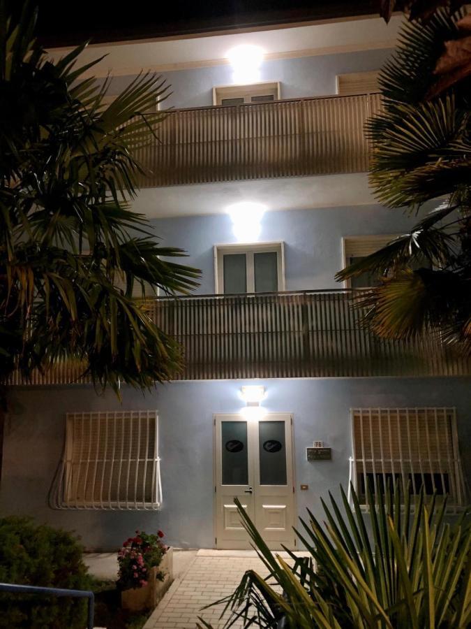 Villa Serena Lignano Sabbiadoro Eksteriør bilde